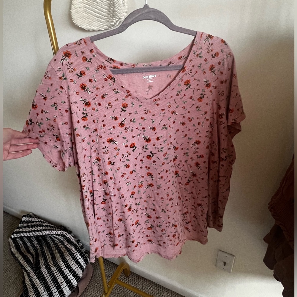 Floral tee